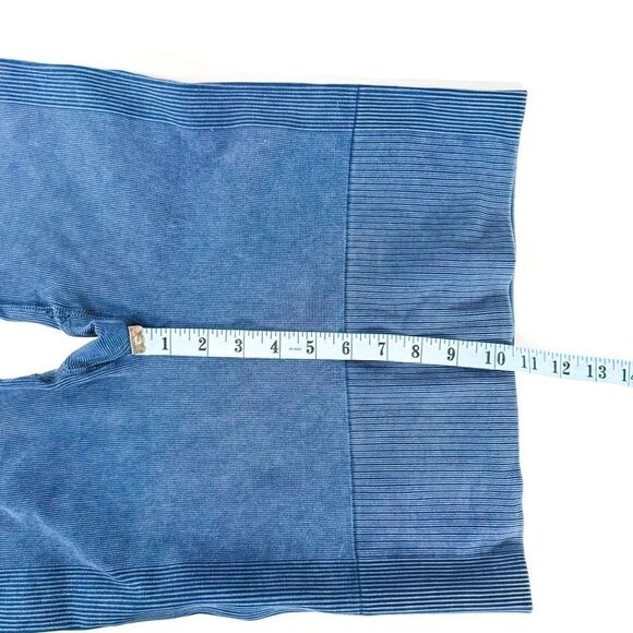 Spanx Women's High-Waist Seamless Denim Leggings Size XL - Picture 8 of 8